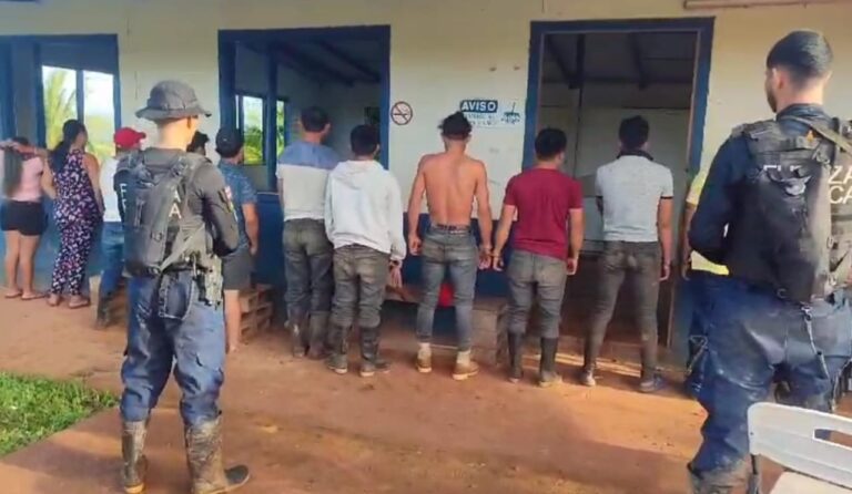 ASESTAN FUERTE GOLPE A MINEROS ILEGALES EN CRUCITAS