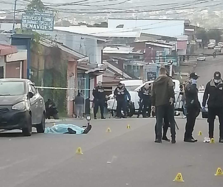 LLUVIA DE BALAS EN CRISTO REY DEJA UN MUERTO Y UN HERIDO GRAVE