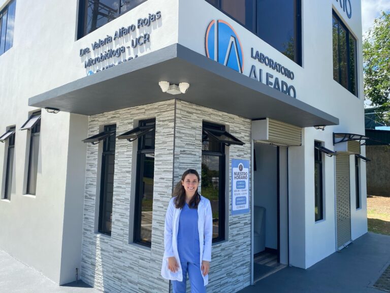 En Venecia de San Carlos, Valeria Alfaro se encuentra robusteciendo los equipos de Laboratorio Alfaro para ampliar su oferta de servicios.