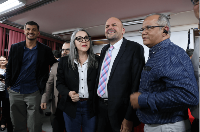 JORGE HERRERA MURILLO ES EL NUEVO RECTOR DE LA UNA