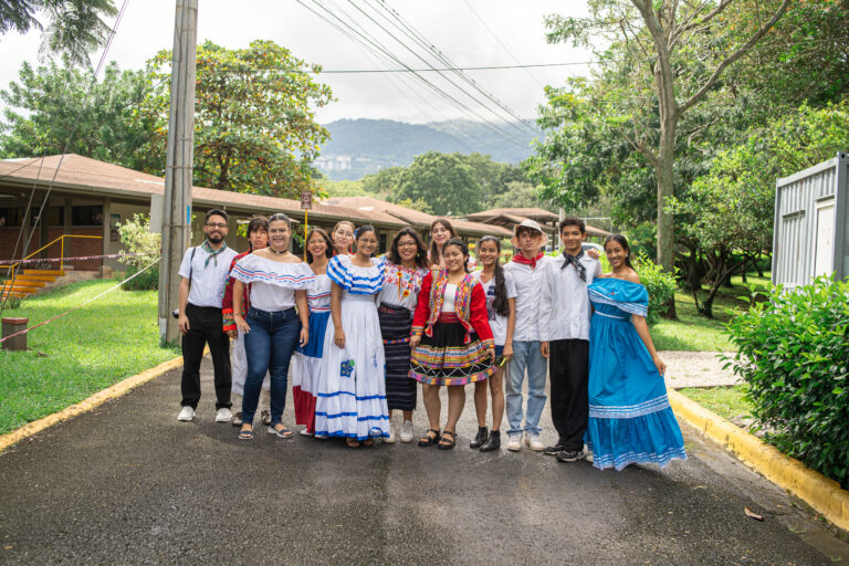 ESTUDIANTES COSTARRICENSES PODRÁN OPTAR POR BECAS DESDE EL 50% PARA ESTUDIAR EN UN COLEGIO DE PRESTIGIO INTERNACIONAL