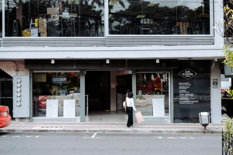 NUEVO CENTRO GASTRONÓMICO ABRE SUS PUERTAS EN EL CORAZÓN DE HEREDIA