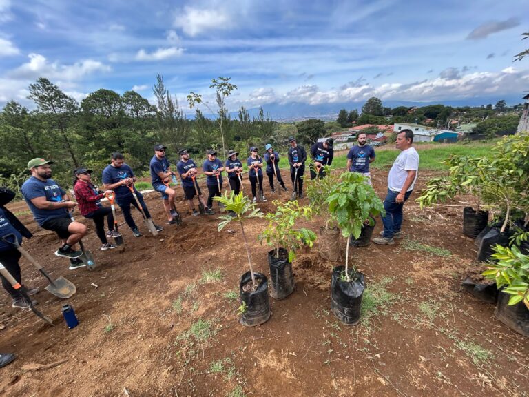 BARVAK INVITA A REFLEXIONAR SOBRE LA IMPORTANCIA DE CADA ÁRBOL PLANTADO