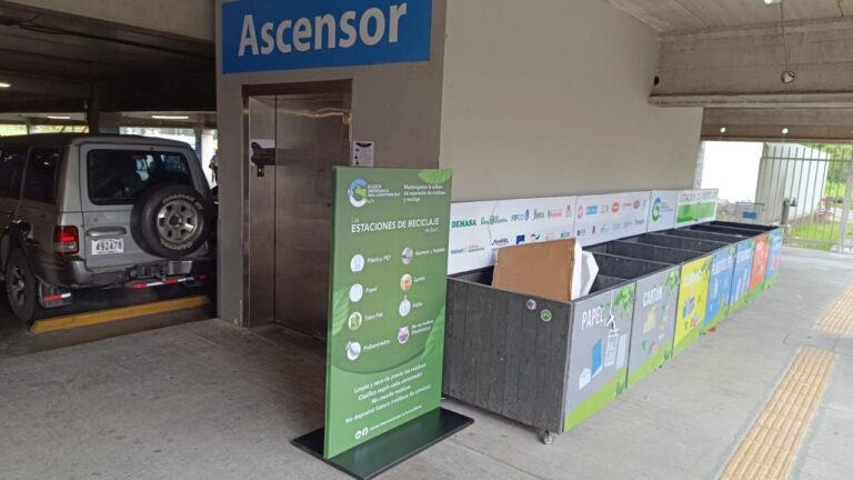 Si en su hogar o centro de trabajo dispone de papel, plástico PET, aluminio, polilaminados, vidrio o envases Tetra Pak, llévelos este martes 3 de junio a la Estación de Reciclaje en Walmart Guadalupe, donde mediante una Jornada de Voluntariado, también le darán información sobre educación ambiental