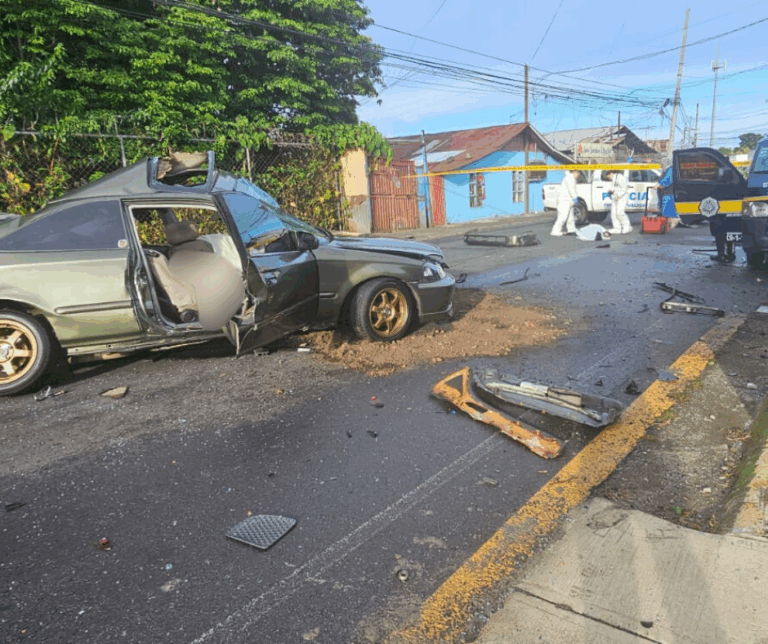 TRES MUERTOS EN ACCIDENTE DE TRÁNSITO EN SANTO DOMINGO
