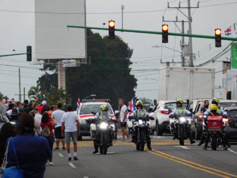 POLICÍA DE TRÁNSITO ESCOLTARÁ LA ANTORCHA DE LA INDEPENDENCIA DESDE ESTE SÁBADO