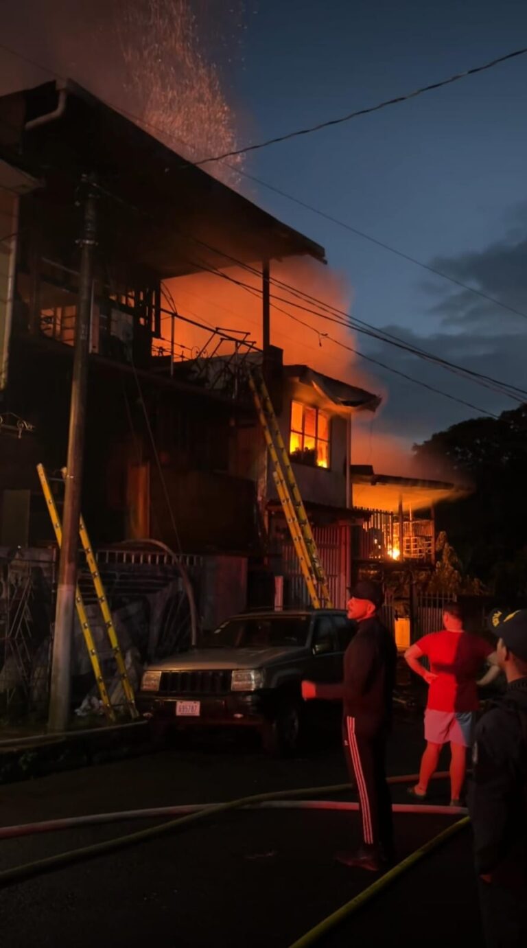 HOMBRE MUERE CALCINADO EN SU VIVIENDA ESTA MADRUGADA