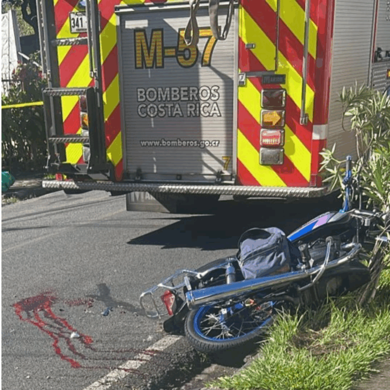 JOVEN DE 18 AÑOS MURIÓ AL COLISIONAR SU MOTOCICLETA