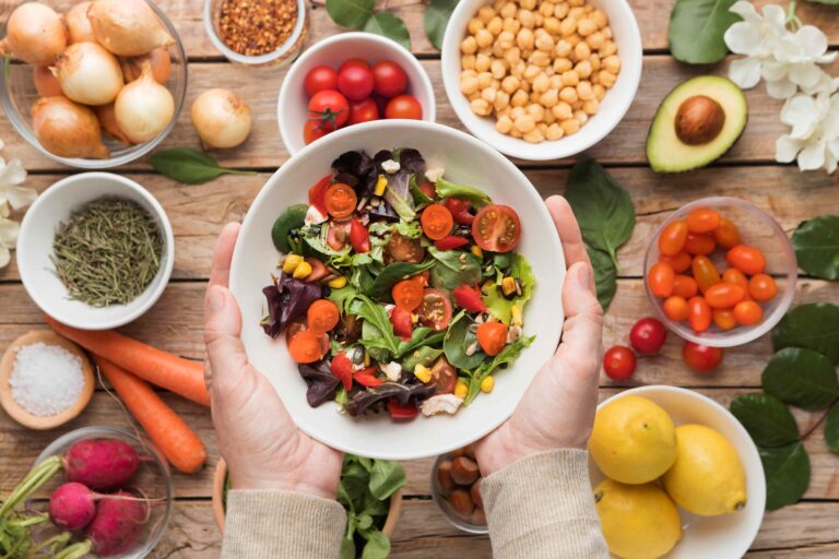 RESTABLECER LOS HÁBITOS ALIMENTICIOS TRAS LAS FIESTAS ES CLAVE PARA INICIAR EL AÑO CON SALUD