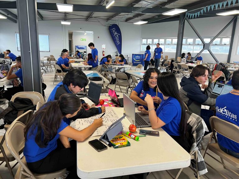 PLATAFORMA DIGITAL APOYA A JÓVENES EN LA ELECCIÓN DE SU CARRERA UNIVERSITARIA