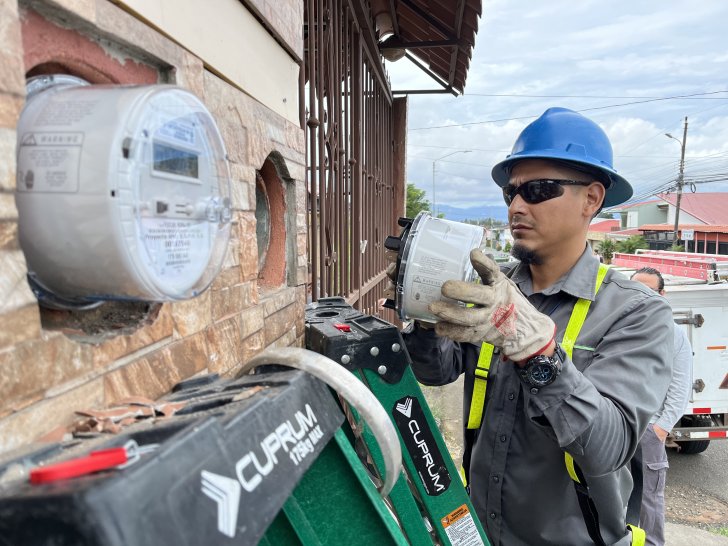 ESPH INCIA ETAPA FINAL DE INSTALACIÓN DE MEDIDORES INTELIGENTES