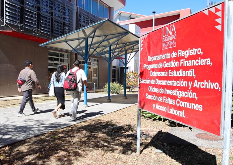 UNA ABRE INSCRIPCIÓN PARA EXAMEN DE ADMISIÓN 2026-2027