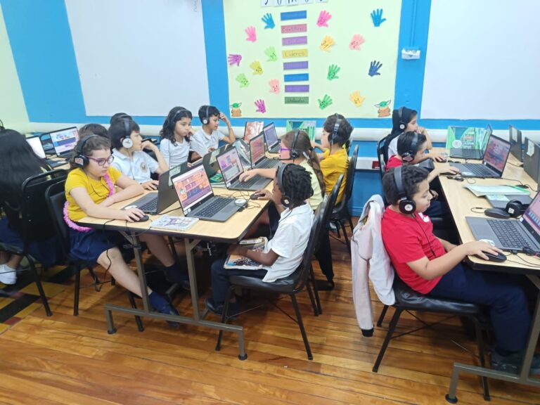 60 MIL ESTUDIANTES TENDRÁN ACCESO A NUEVAS PLATAFORMAS TECNOLÓGICAS PARA MEJORAR SU APRENDIZAJE