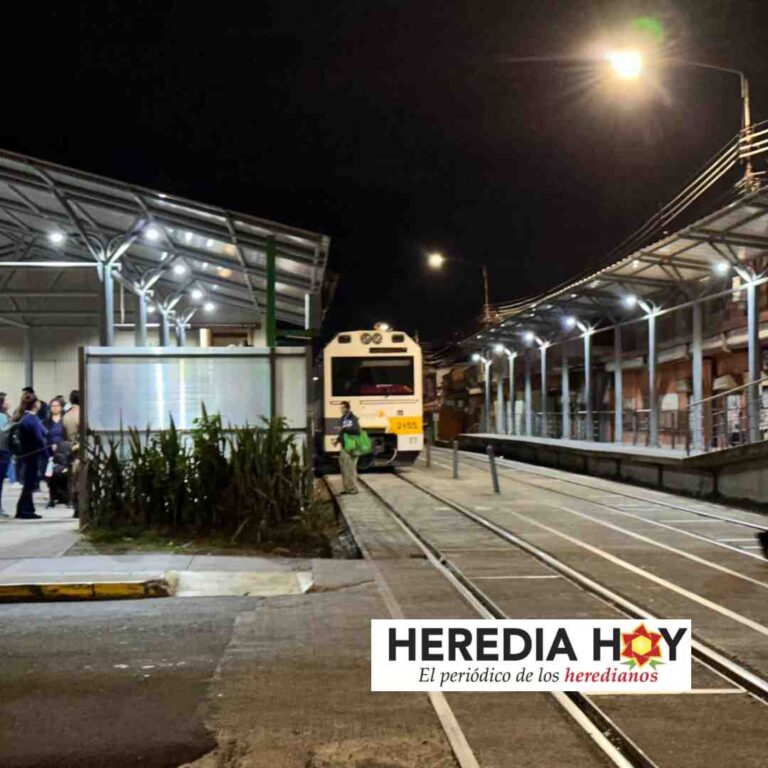 PELIGROSAS CONDUCTAS EN VÍAS DEL TREN EXPONEN A PERSONAS A GRAVE RIESGO