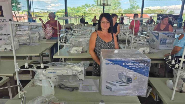 INDER INVIERTE MÁS DE ₡47 MILLONES PARA IMPULSAR LA PRODUCCIÓN TEXTIL