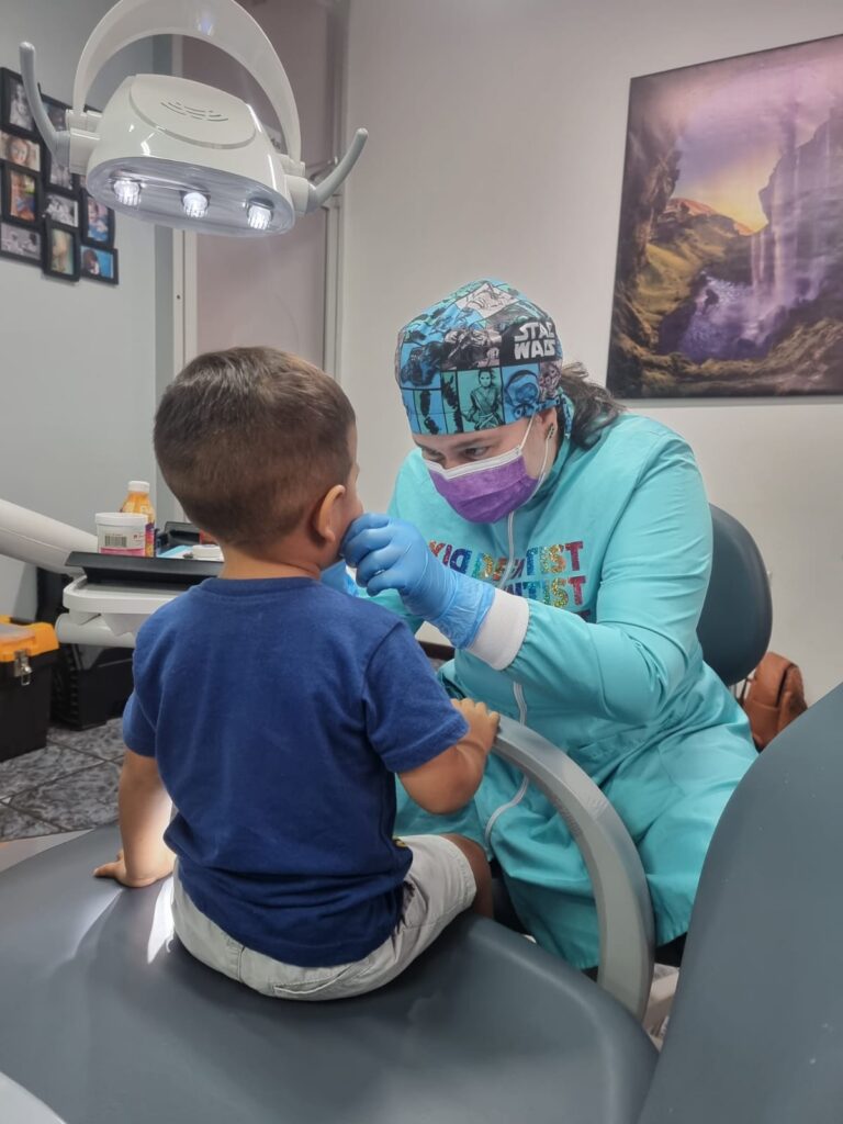USO PROLONGADO DEL CHUPÓN Y CHUPETA PUEDE AFECTAR LA MORDIDA Y EL DESARROLLO BUCAL INFANTIL