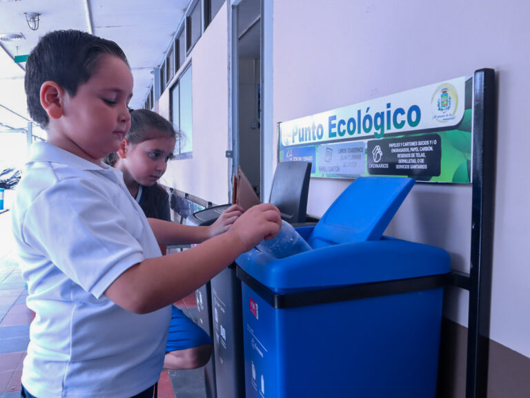 SE ABRE CONVOCATORIA PARA ESCUELAS Y COLEGIOS DEL PAÍS EN PROGRAMA AMBIENTADOS