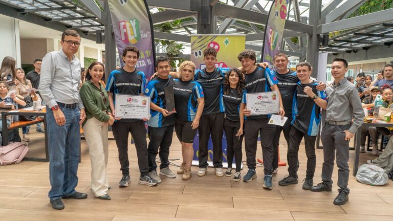 MOTORES, CIENCIA E INNOVACIÓN: STEM RACING LLEGARÁ A CENTROS COMERCIALES DE PORTAFOLIO INMOBILIARIO