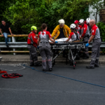 HOMBRE DE 68 AÑOS HOSPITALIZADO TRAS CAER A RÍO
