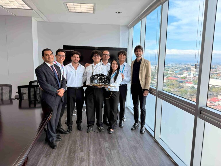 ESTUDIANTES COSTARRICENSES AVANZAN A FINAL INTERNACIONAL CON PROYECTO DE ENERGÍA SOLAR PARA AGROINDUSTRIA
