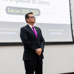 ROY THOMPSON SE CONVIERTE EN LA PRIMERA BAJA DEL GABINETE DE LAURA FERNÁNDEZ