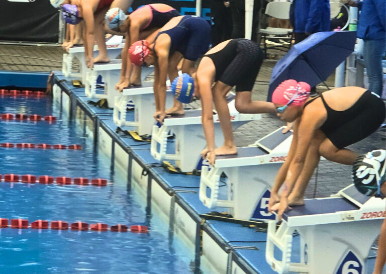 EQUIPO DE NATACIÓN DE HEREDIA LOGRA HISTÓRICO ASCENSO EN CAMPEONATO NACIONAL