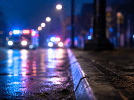DOS MUERTOS Y CINCO PERSONAS EN CONDICIÓN CRÍTICA DURANTE LA NOCHE