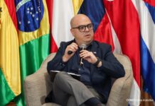 GOBIERNO SUMA DOS RENUNCIAS ESTA SEMANA