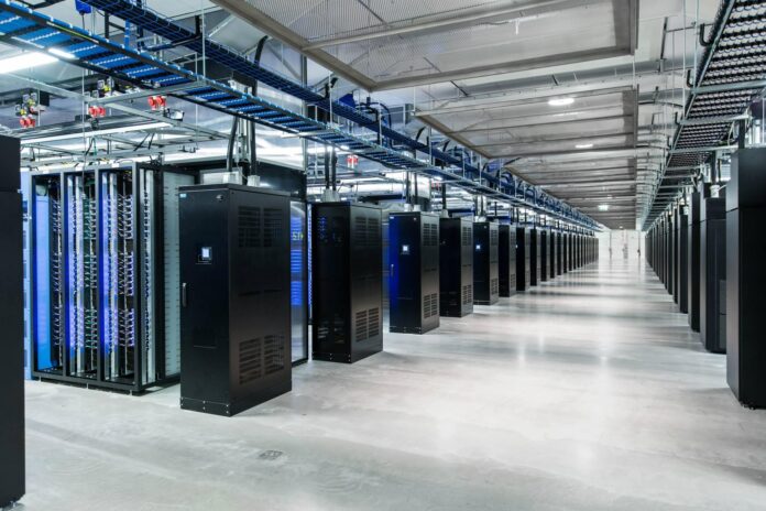 Imagen de centro de bases de datos tomada de internet