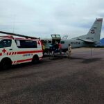TRASLADAN EN VUELO AMBULANCIA A MENOR DESDE QUEPOS