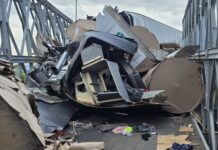 CIERRE TOTAL EN CAMBRONERO TRAS COLISIÓN DE TRÁILER CONTRA PUENTE MODULAR