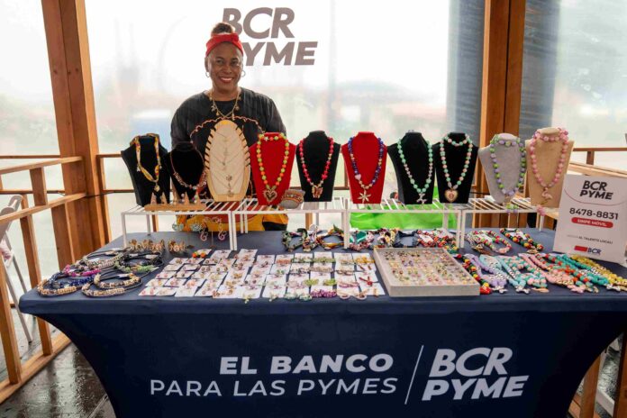 En julio de este 2026 el banco lanzó BCR Pyme Acción Turismo, un programa para empresas turísticas que quieren invertir en sostenibilidad, resiliencia climática y continuidad operativa frente a eventos climáticos extremos.